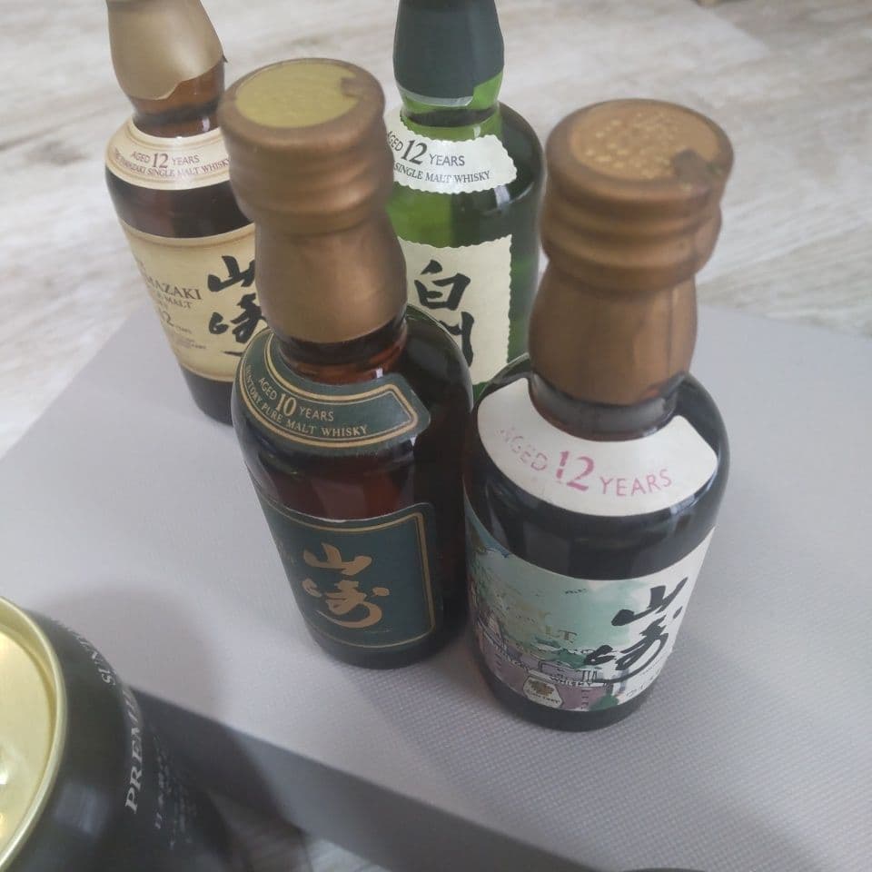 希少 サントリー ウイスキー ミニボトル セット！