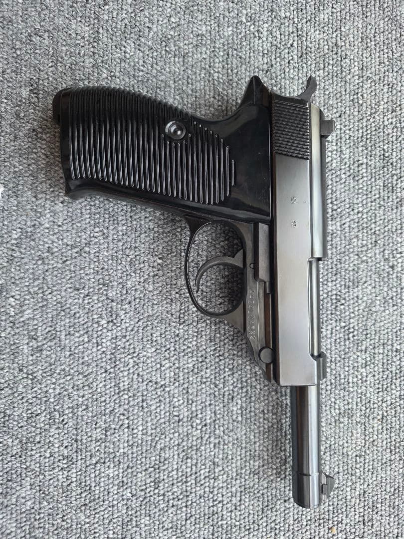 Walther P38 モデル ガン 3マガジン付き