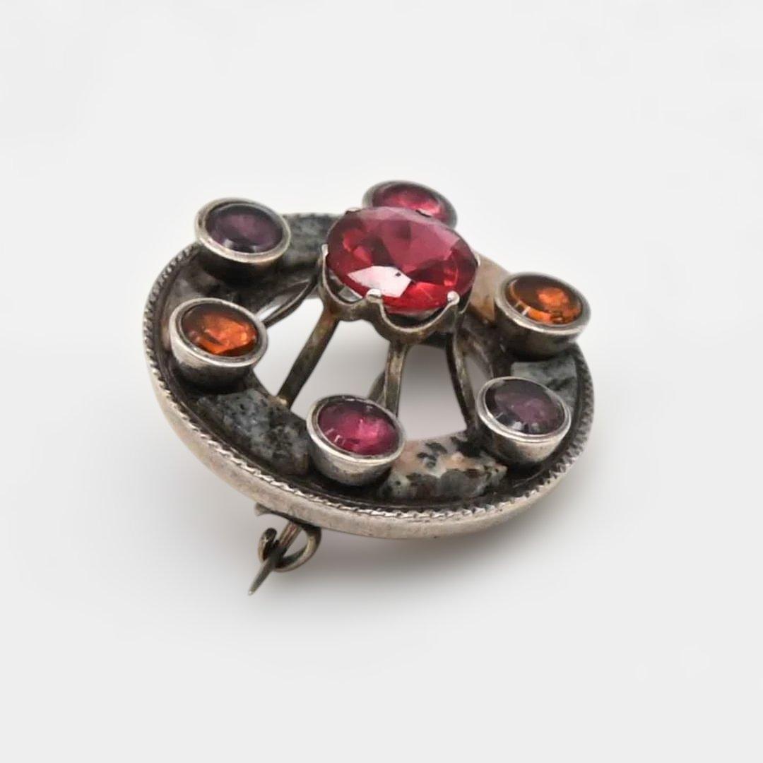 メノウとシルバーのブローチ　英国 スコットランド　s0064