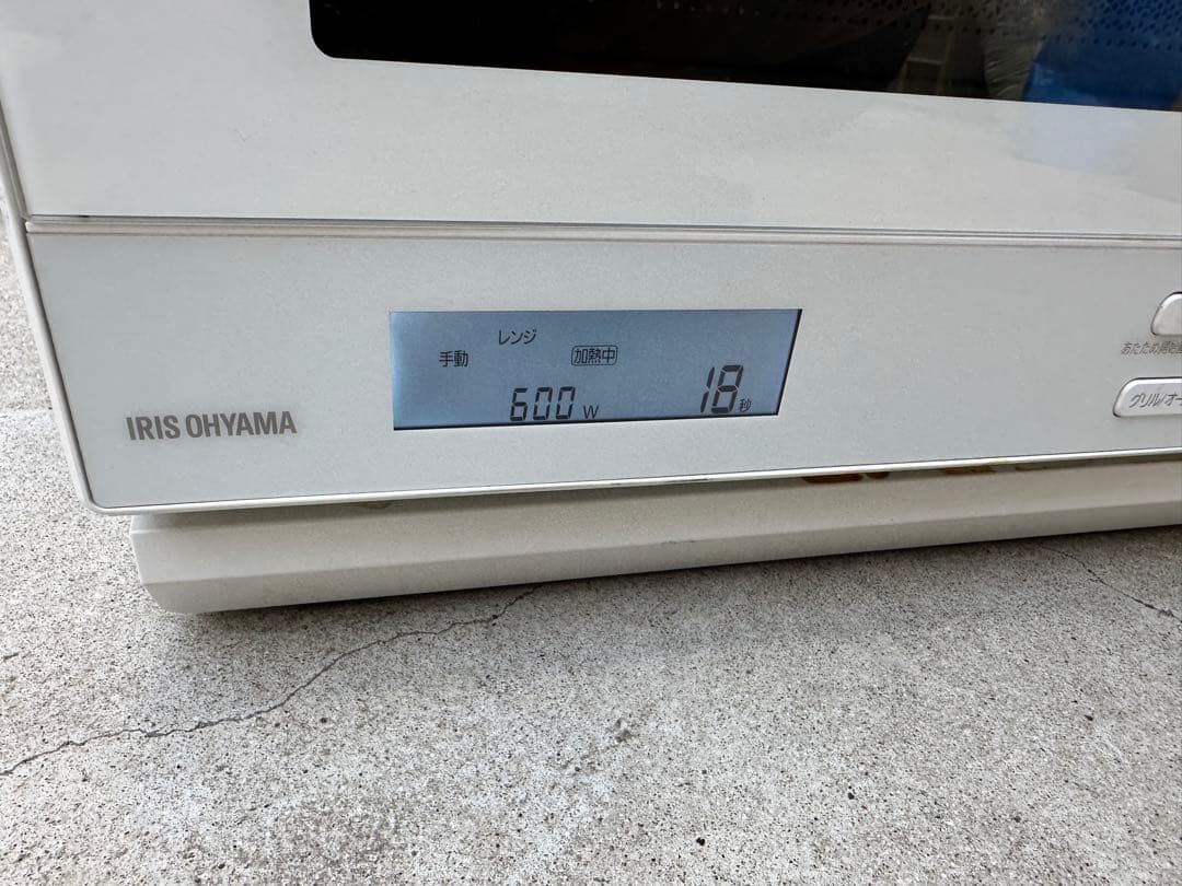 アイリスオーヤマ　スチームオーブンレンジ　MO-F1808-CW