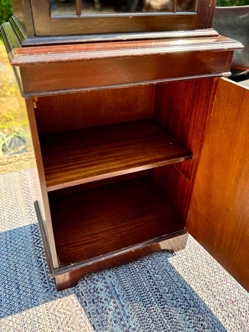 スリム設計 英国製 マホガニー材 キャビネット 幅57㎝ 美品
