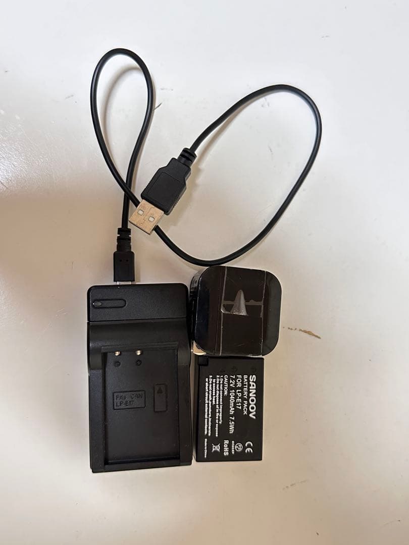 一眼レフキャノン kiss X10 トリプルレンズ、三脚 カメラ初心者におすすめ