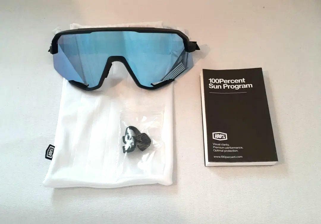 100% Slendale ブラック ブルー ワンハンドレッド サングラス