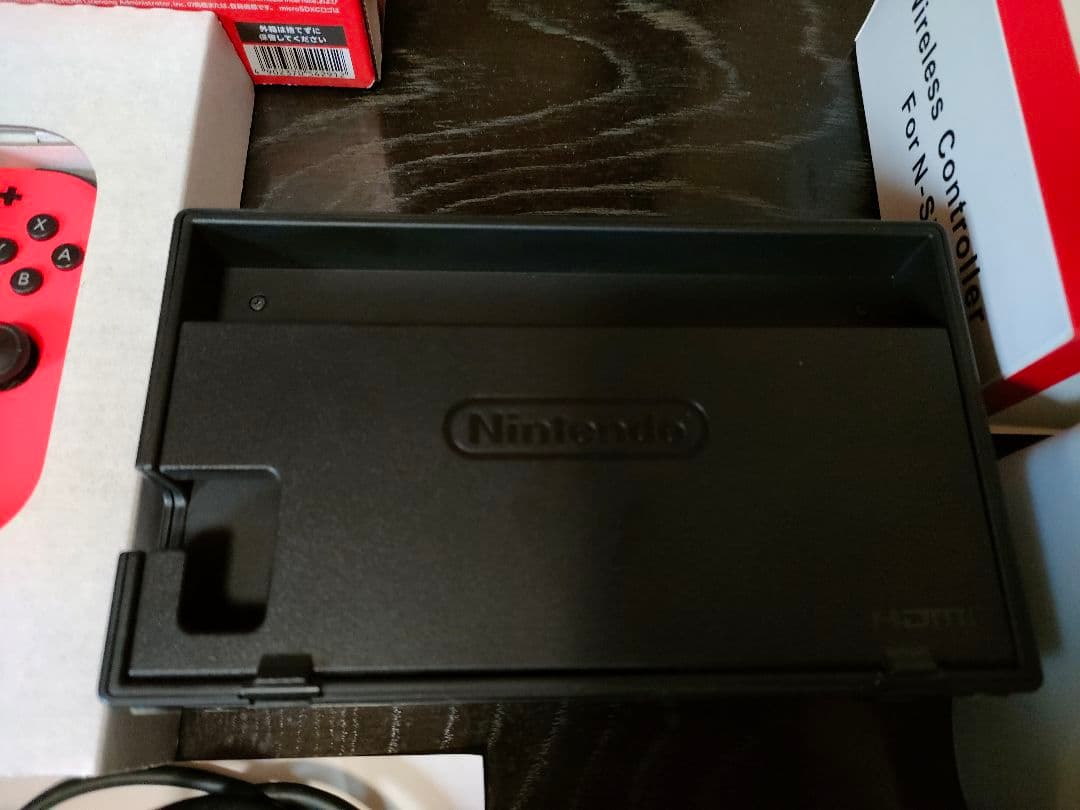 NintendoSwitchネオンブルー/レッド本体 ワイヤレスコントローラー付