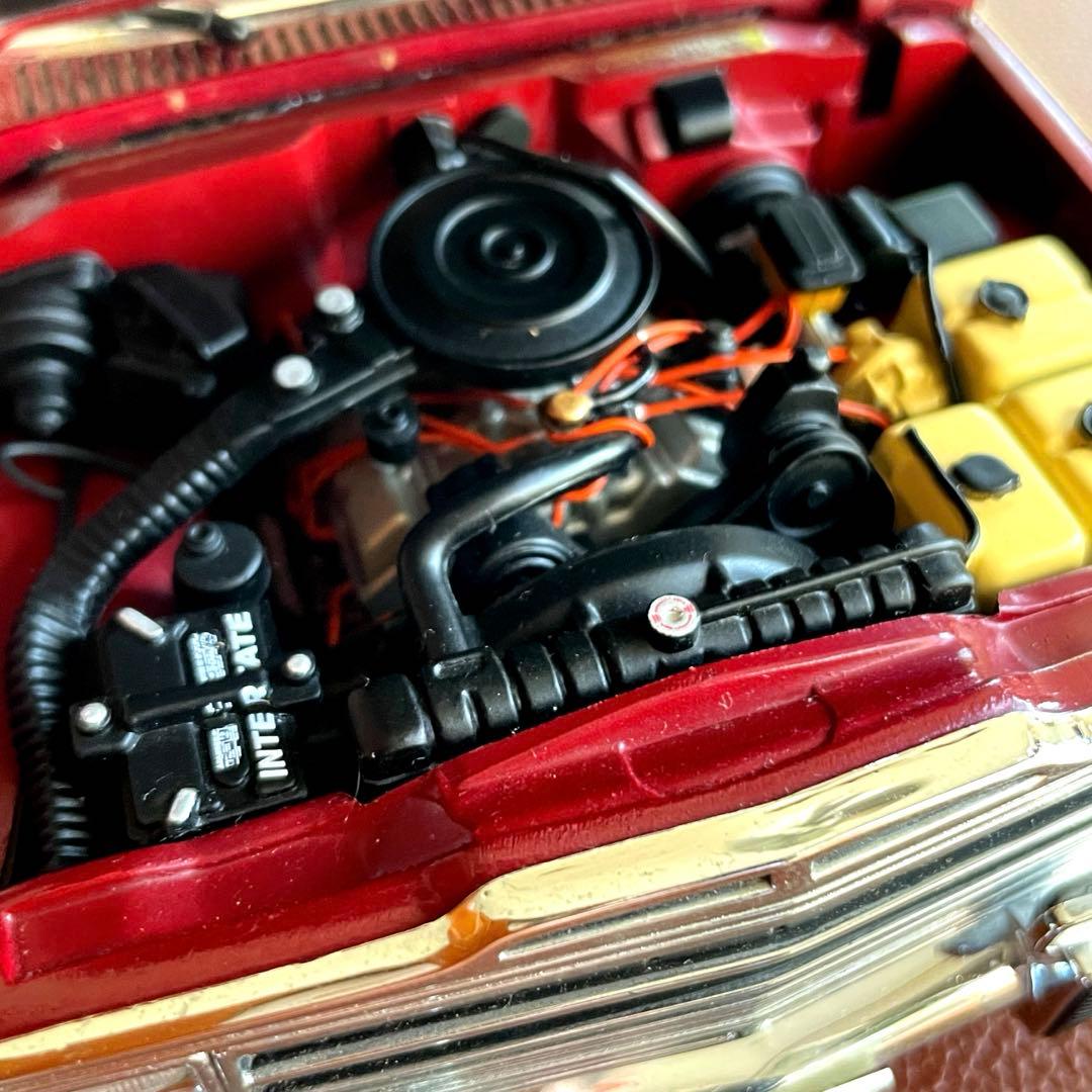 【希少・廃番】 ジープ　グランドワゴニア　バーガンディー　オートアート　1/18