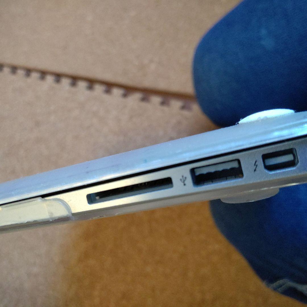 【お値下げ】MacBook Air 2013年 カバー付き