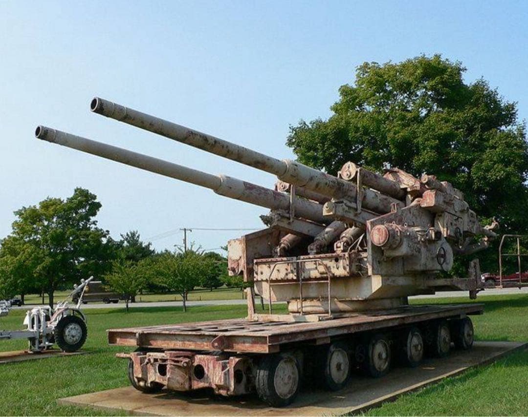 ドイツ軍 E-100自走砲 128mm FlaK40連装高射砲　1/72 完成品