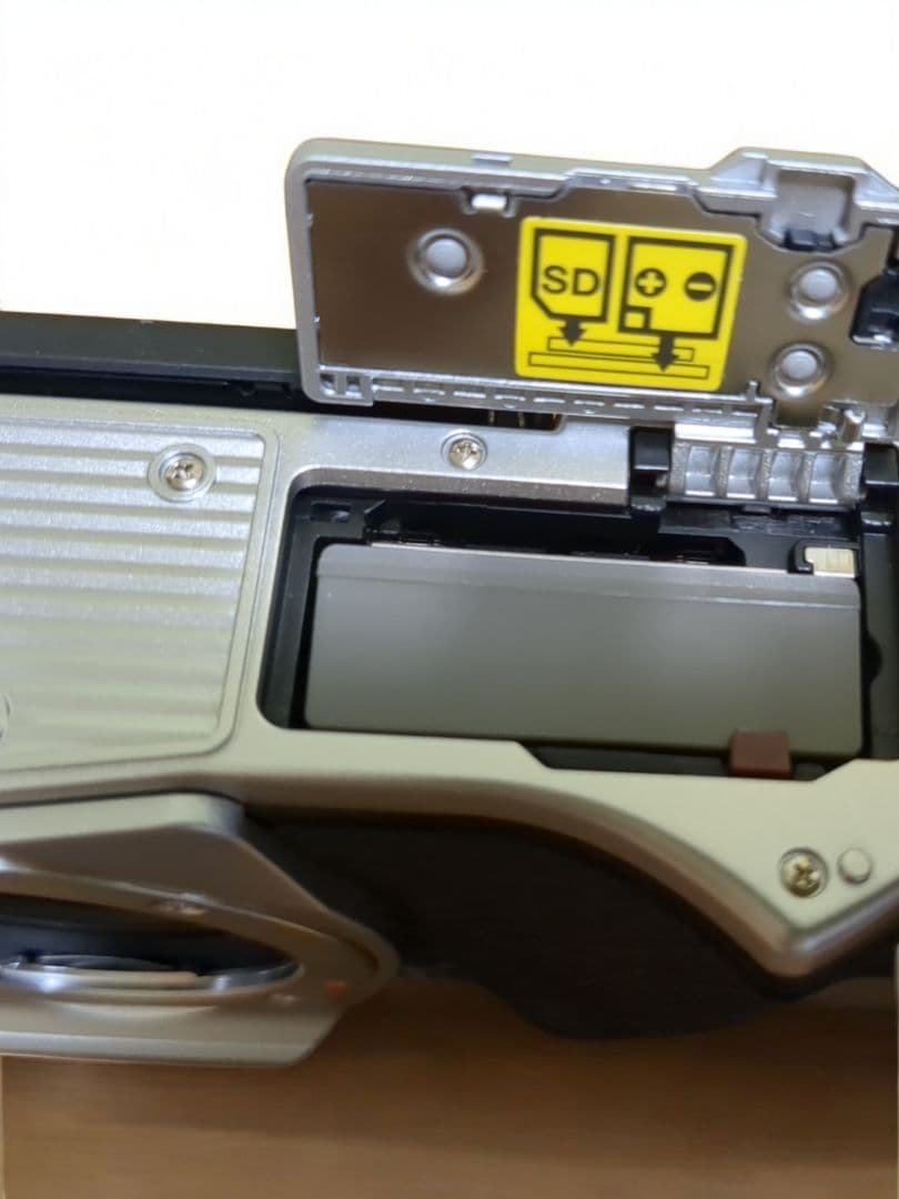 中古美品！OLYMPUS OM-D E-M10 Mark III シルバー