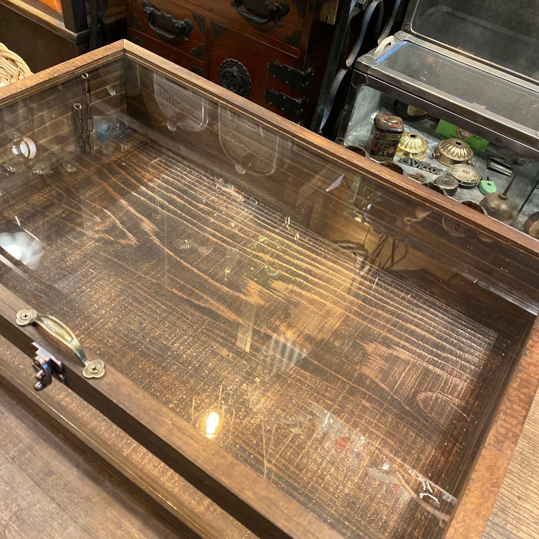 大きめ木製ガラスケース