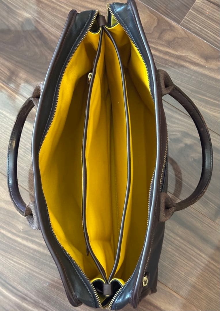 フェリージ　ブリーフケース