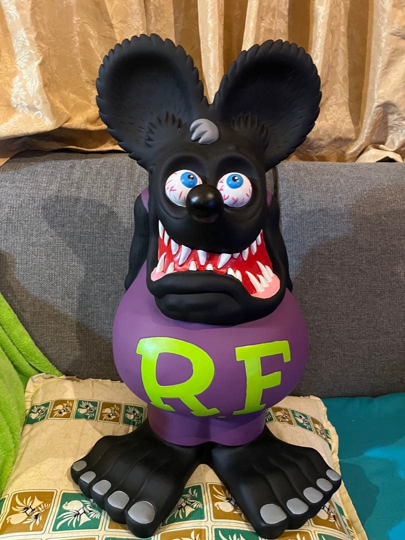 ラットフィンク　貯金箱