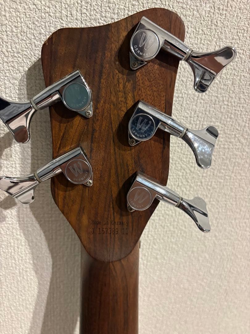 ベース Warwick Streamer LX 5