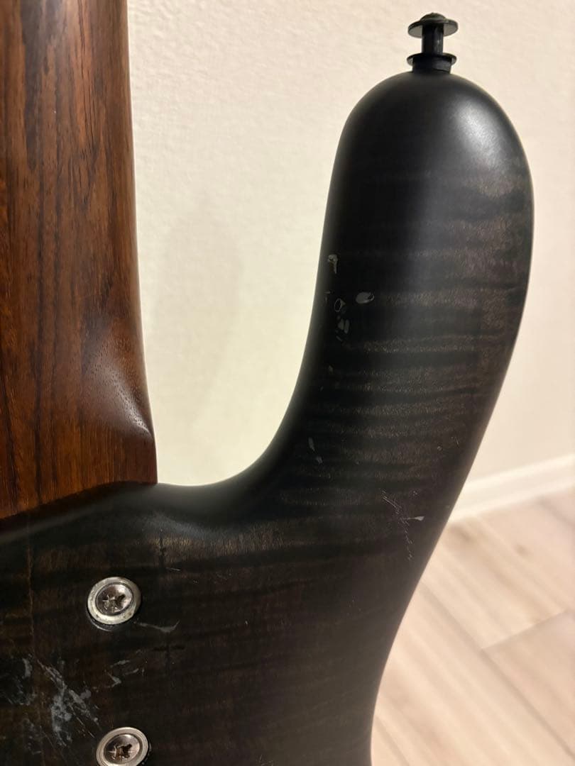 ベース Warwick Streamer LX 5