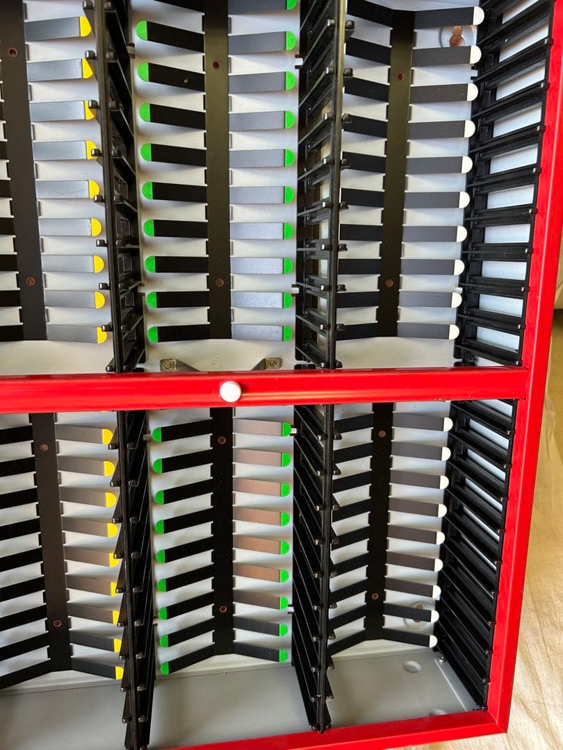 Cassette City 100本収納　赤色