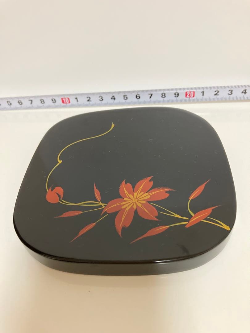 浄法寺塗　うるみ工房　漆器の茶筒1、急須台１、おしぼり入れ５、茶托５のセット