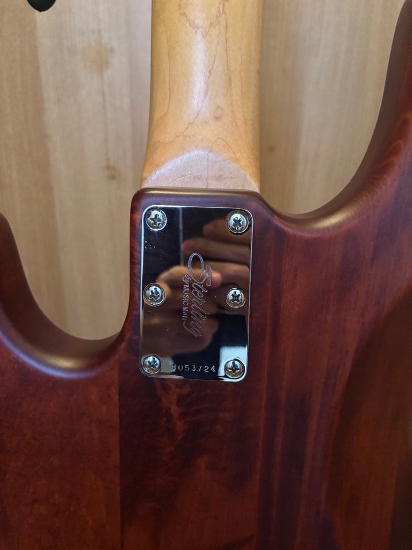 ┐ Musicman SterlingSUBSeries エレキベース