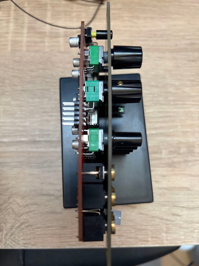 Monsson (Clouds クローン)モジュラーシンセ