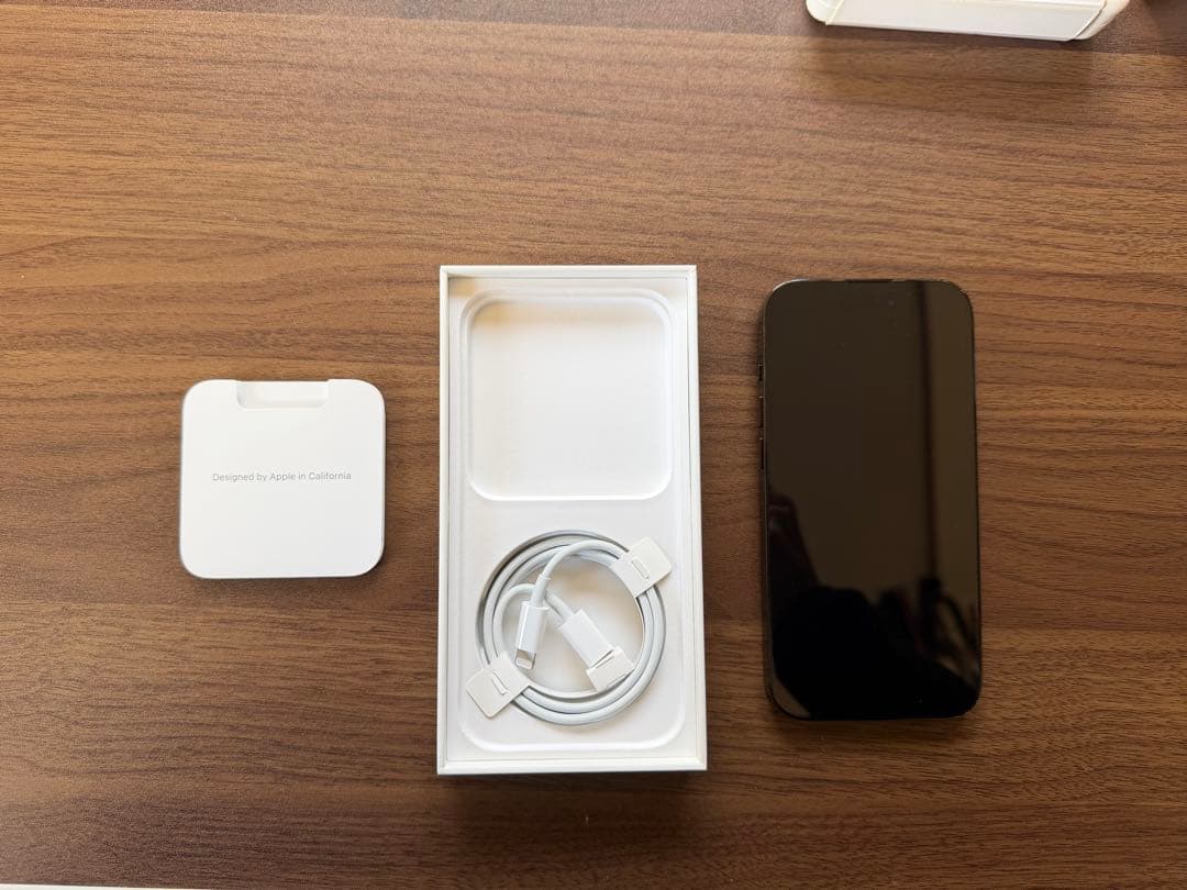 iPhone14 pro &PITKAケース&airpods(第3世代)