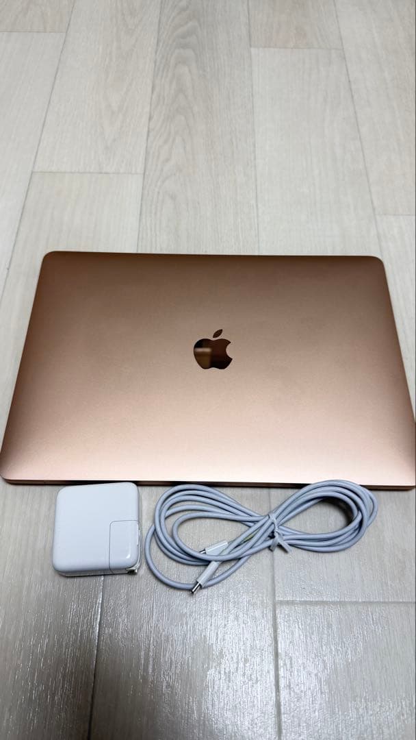 Macbook Air 2020 i716/512GB ゴールドoffice付け