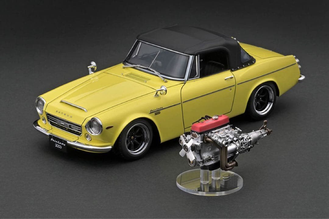 ミニカー IG2714 1/18 DATSUN Fairlady 2000