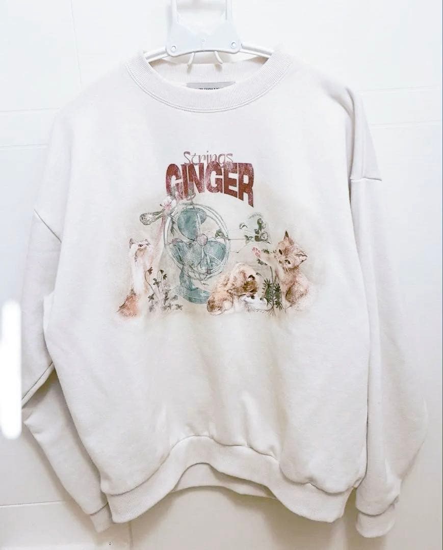 ずとまよ ジンジャーストリングスヴィンテージトレーナー クリーム L