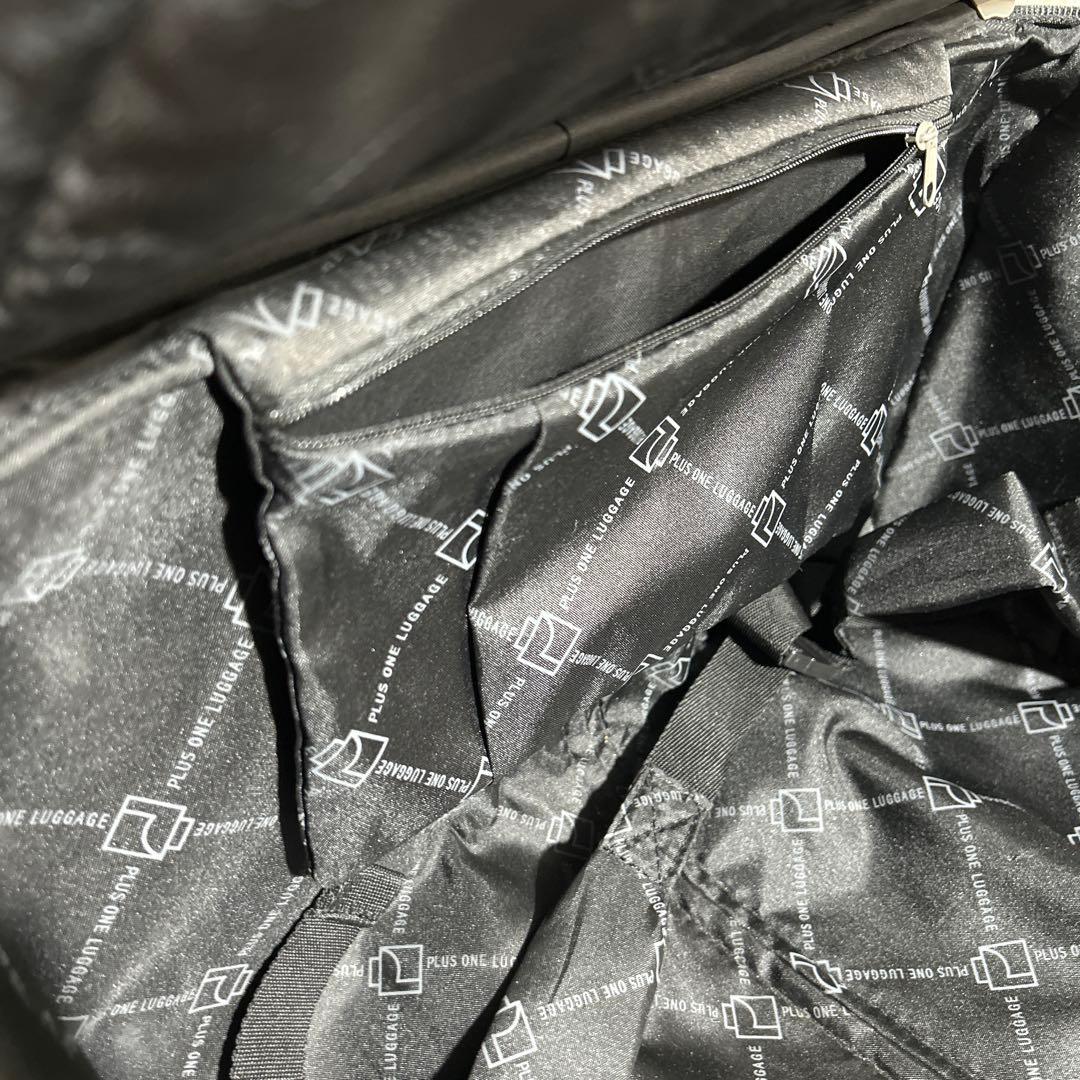 【美品】PLUS ONE LUGGAGE 縦型ソフトキャリー　60L