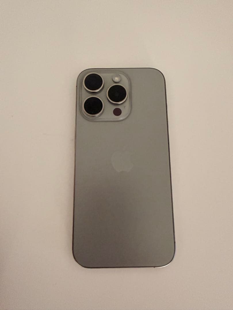 Apple iPhone 15Pro シルバー 本体 256GB