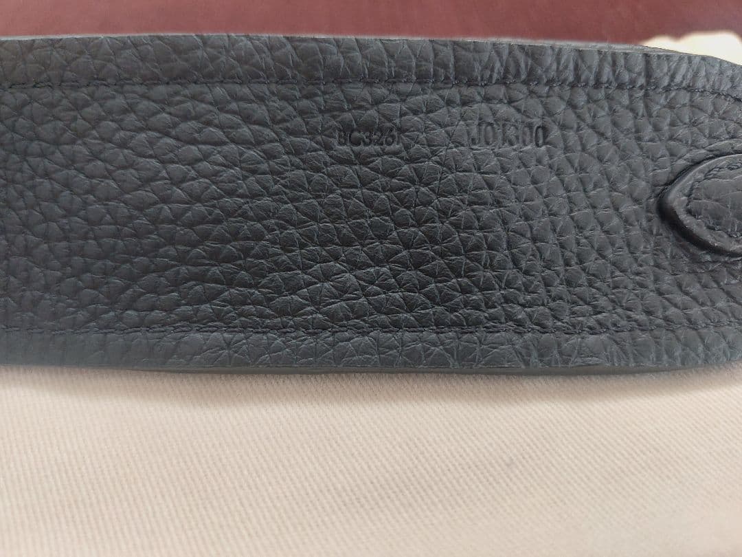 ルイヴィトンショルダー　シリアルBC3261 型番JO1300 未使用