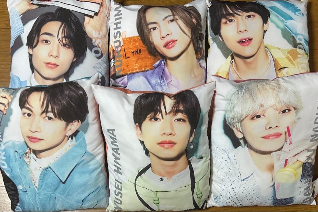 美品✨　8loom フォトクッションセット