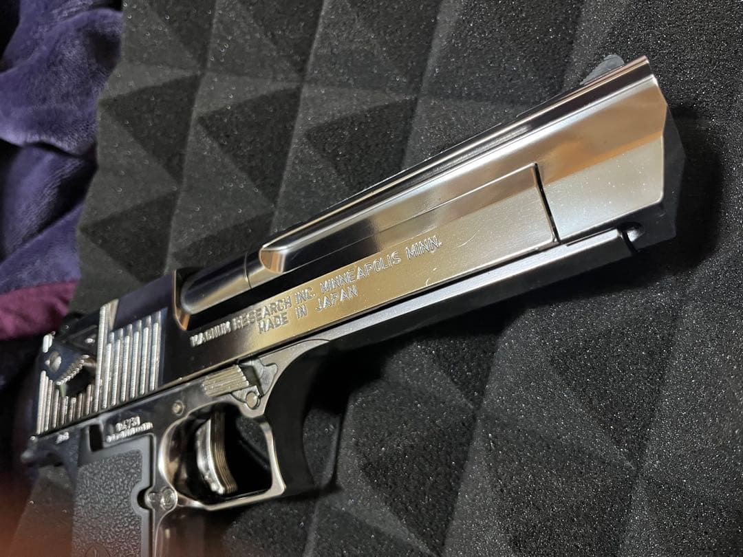 デザートイーグル .50AE ステンレス　ガスガン