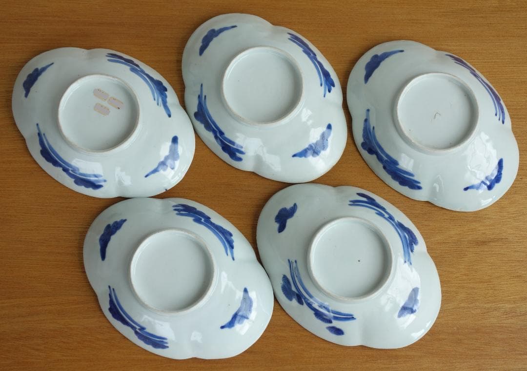 江戸中期　古伊万里　染付木瓜皿５客　金魚柄