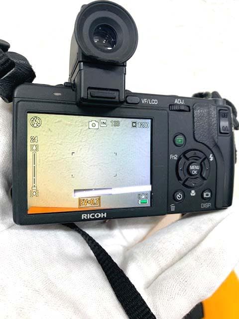 RICOH☆GX200 VF-1 外付けファインダー付属☆高級コンデジ☆現状品