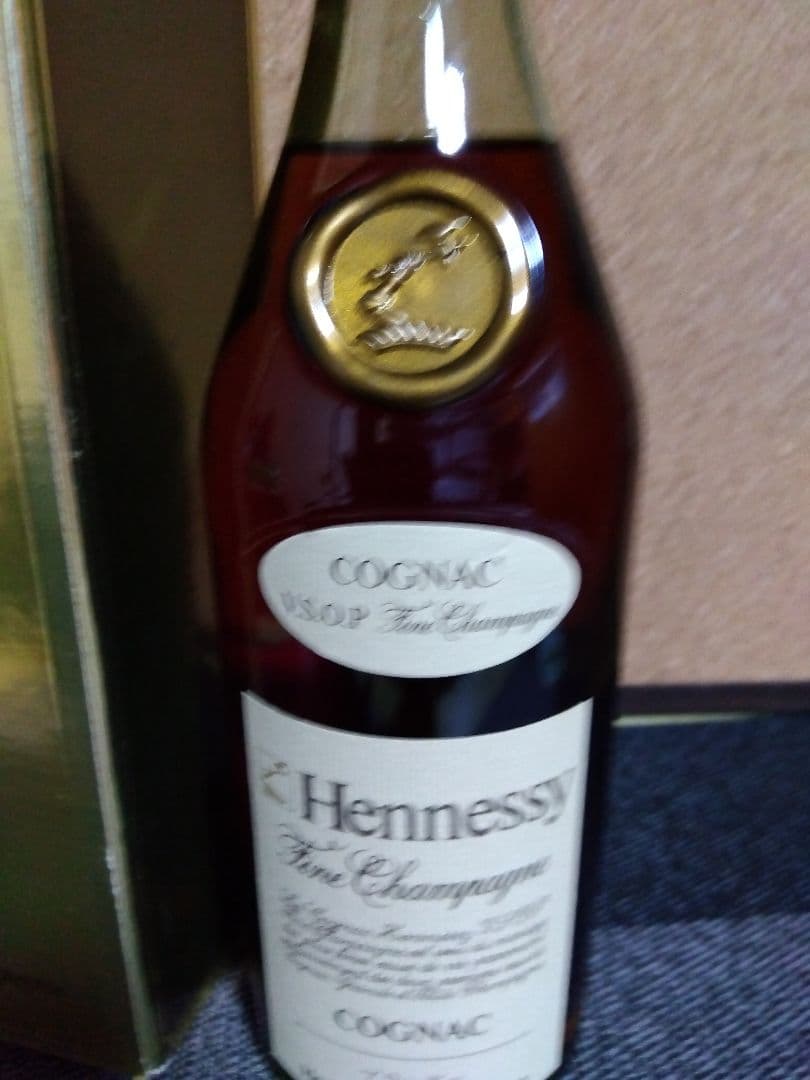 ヘネシー V.S.O.P　フィーヌシャンパーニュ　 700ml 40%