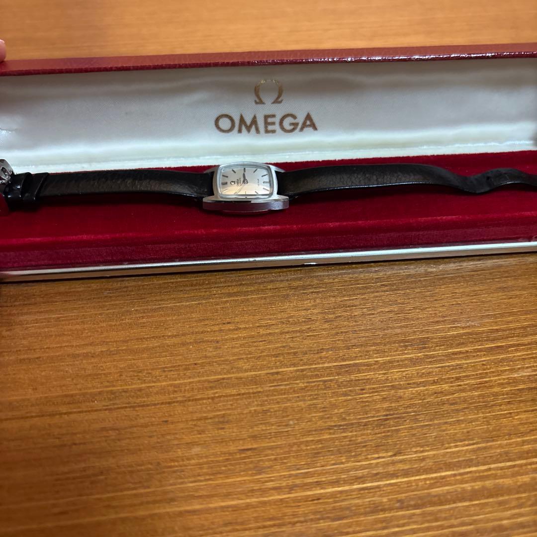OMEGA（オメガ）De Ville／デ・ヴィル 自動巻き 文字盤シルバー　美品