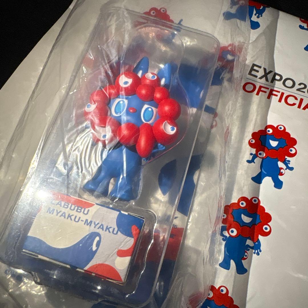 大阪関西万博　LABUBU MYAKU-MYAKU フィギュア