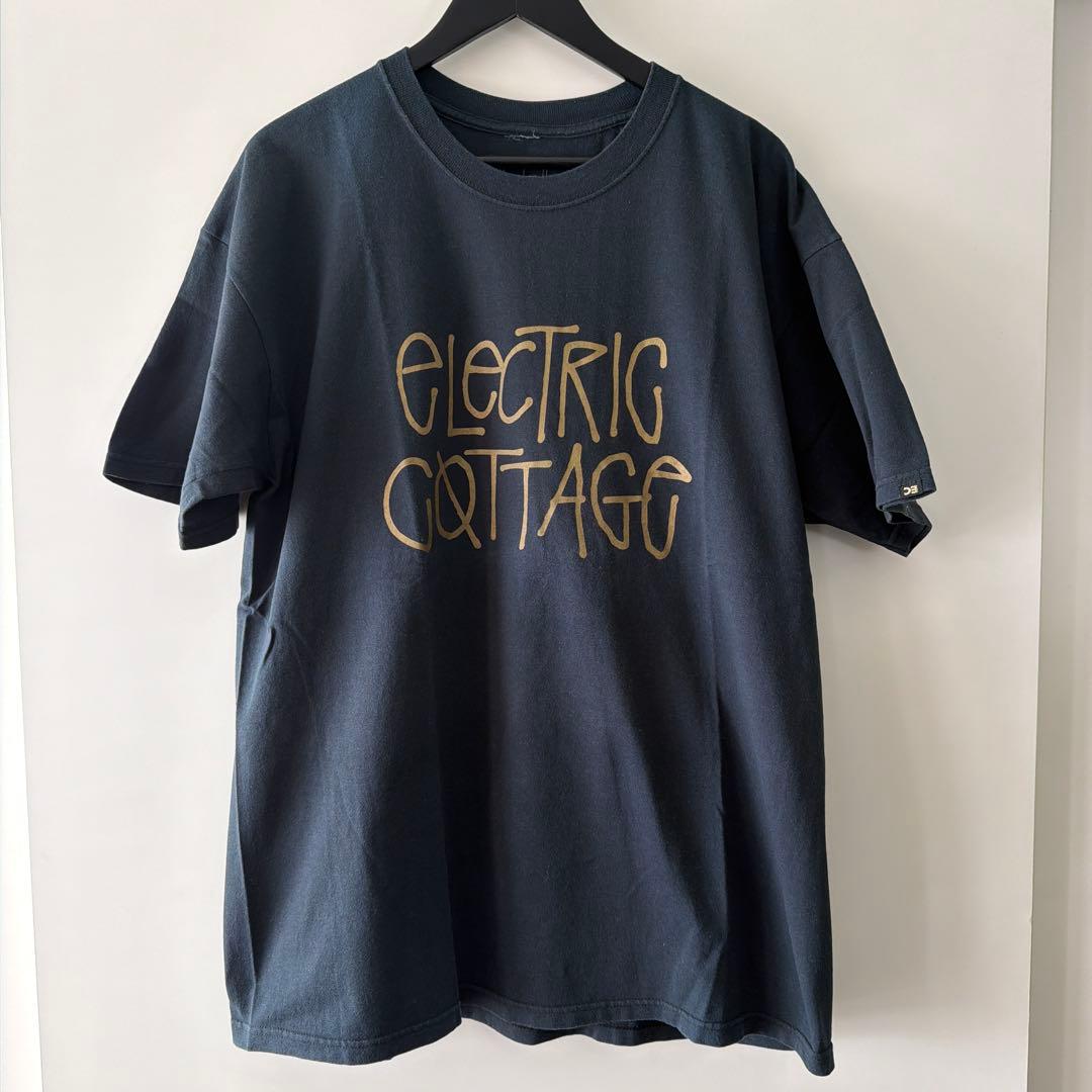 Electric Cottage Tシャツ