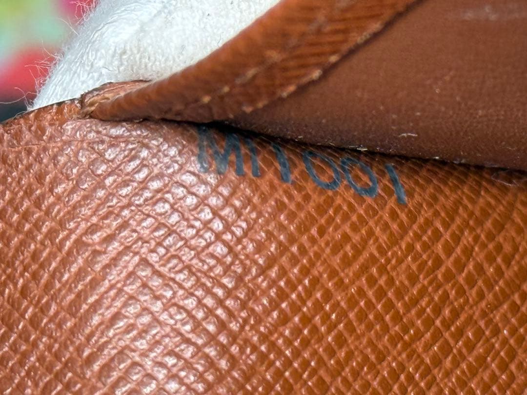 ルイヴィトン　モノグラム　ポルトモネ・ビエ　ヴィエノワ　がま口付き財布