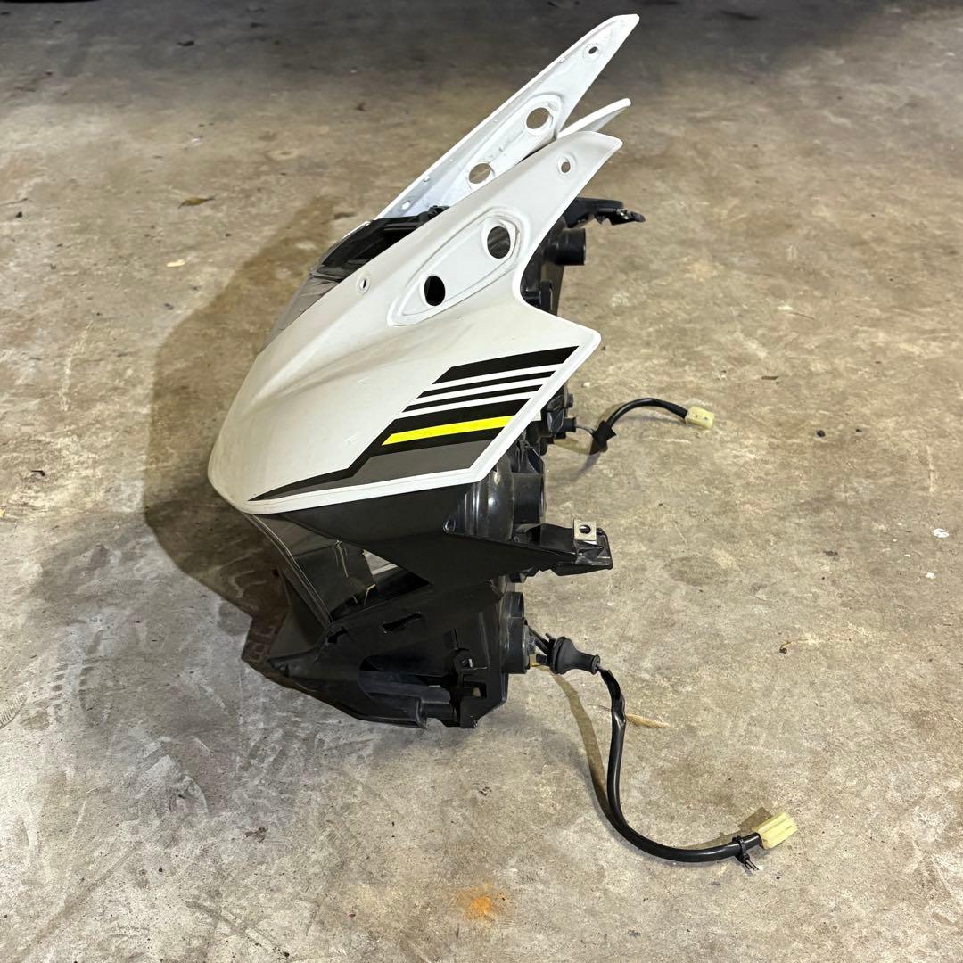 【ヘッドライト】YZF-R25•R3 フロントカウル ヘッドライト