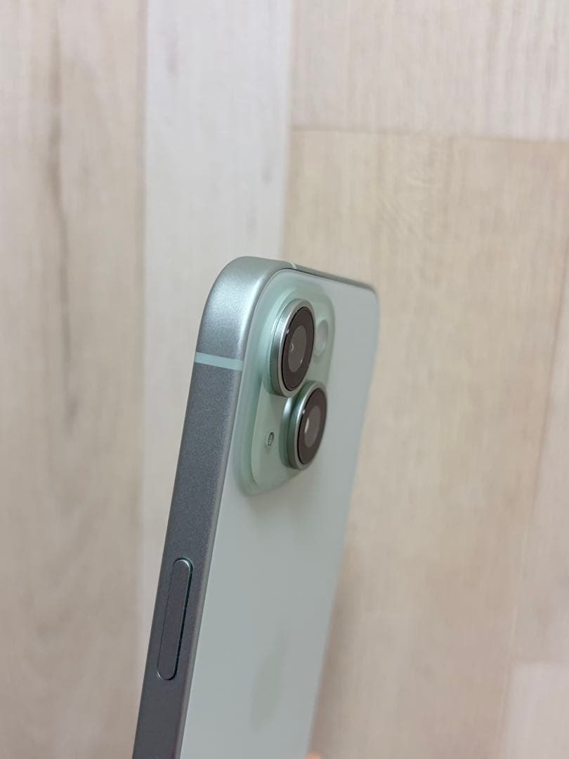 《美品》iPhone15 グリーン 128GB SIMフリー バッテリー90%