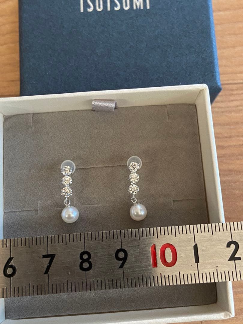 ジュエリーツツミ　k10ピアス　パールとキュービック