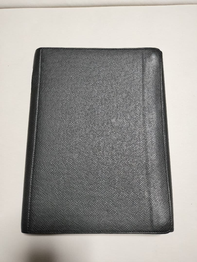 ルイヴィトン iPadケース