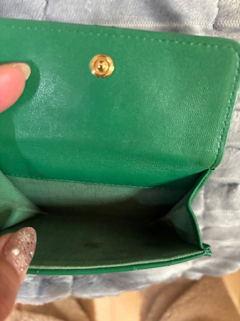 CHANEL シャネル　19三つ折り財布　ディズヌフ