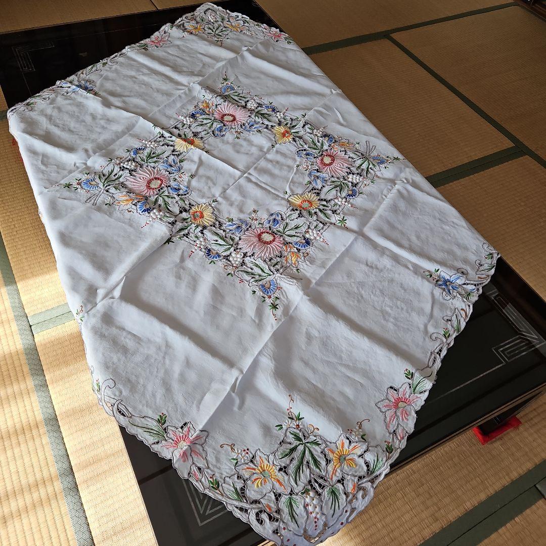 ヴィンテージテーブルクロス