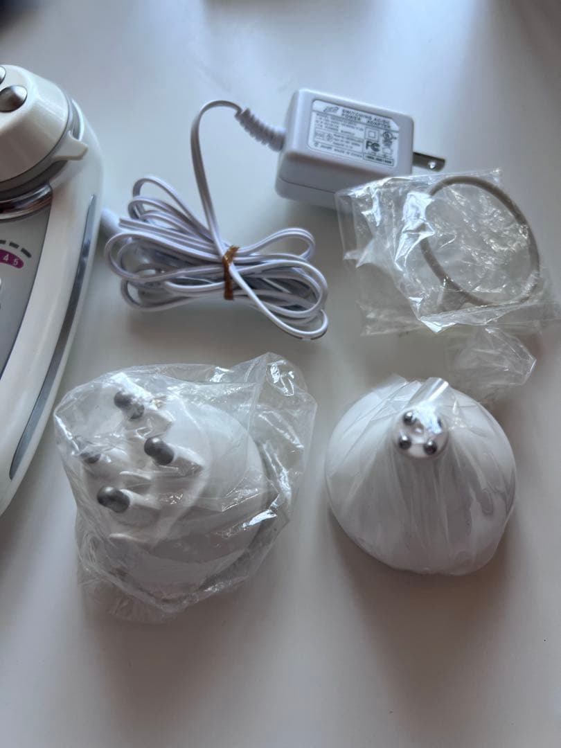 セルキュア4T Plus 美顔器 ヘッド リップ　アタッチメント付