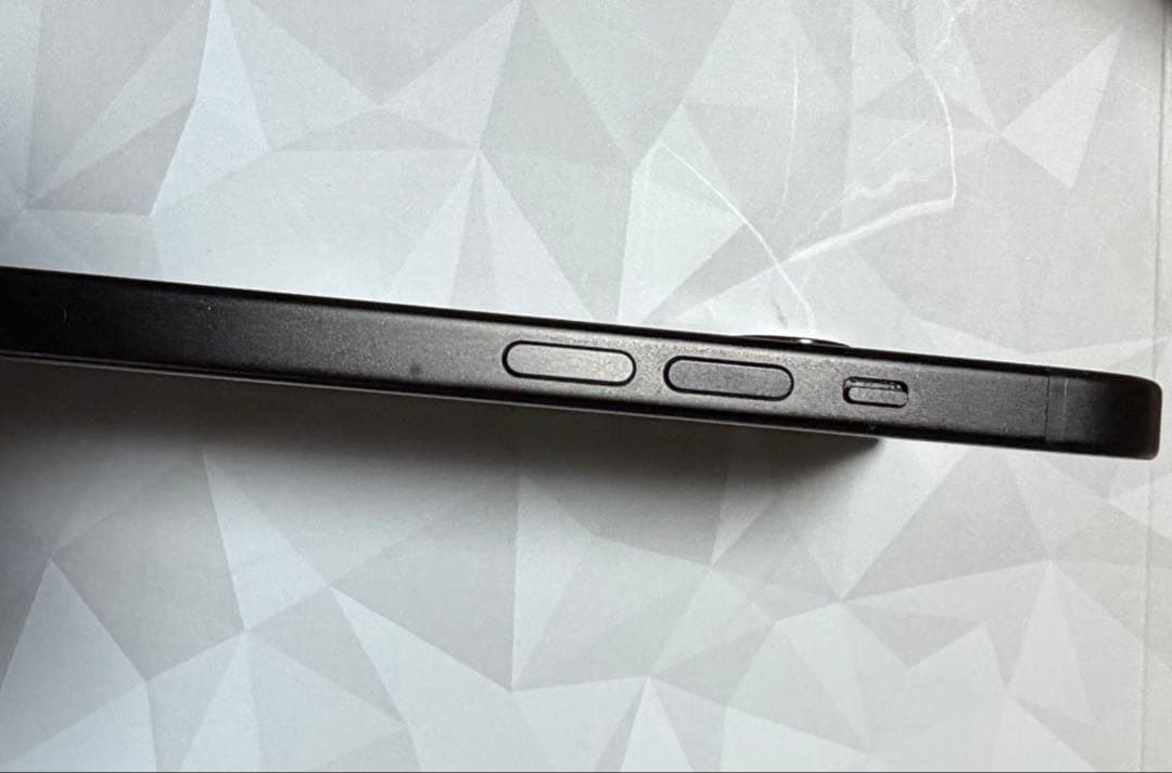 【付属品完品】iPhone 15 128GB本体