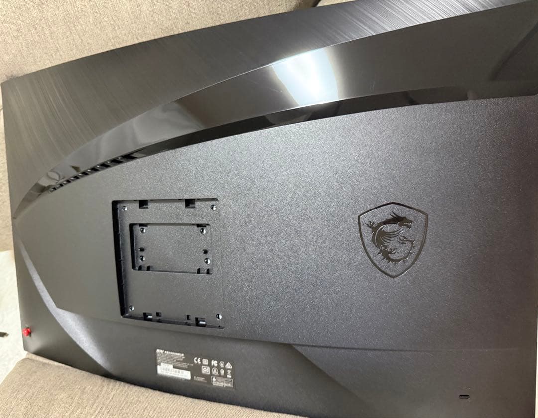 MSI Optix G27C6P 27インチ 湾曲モニター