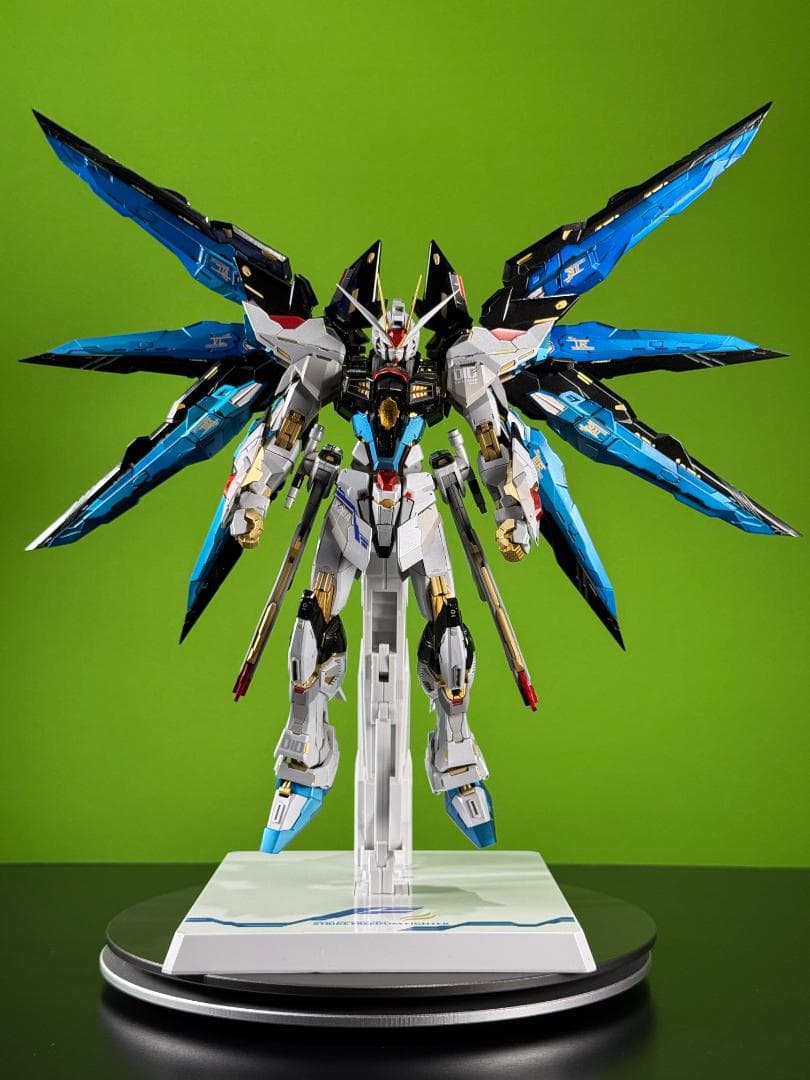 全塗装完成品 ✨ ストライクフリーダムガンダム / mgex 海外製品