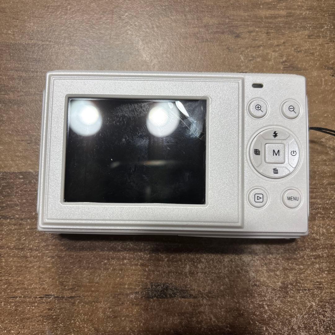 AGPTEK 4K コンパクトデジタルカメラ