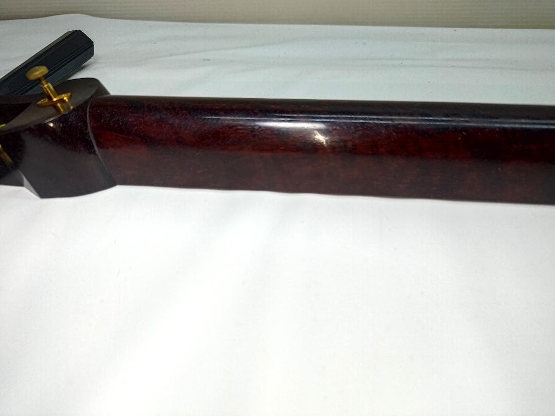 三味線中棹 本体破れあり　 紅木 金細　二本溝　東さわり　子持ち綾杉