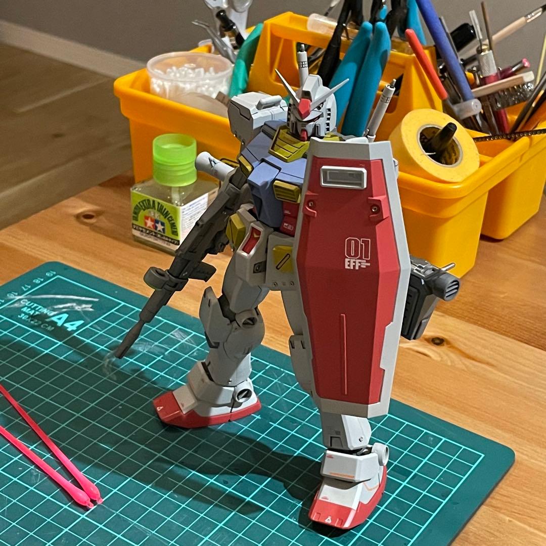 MG 1/100 RX-78-2 ガンダム ver.Ka【ガンプラ完成品】